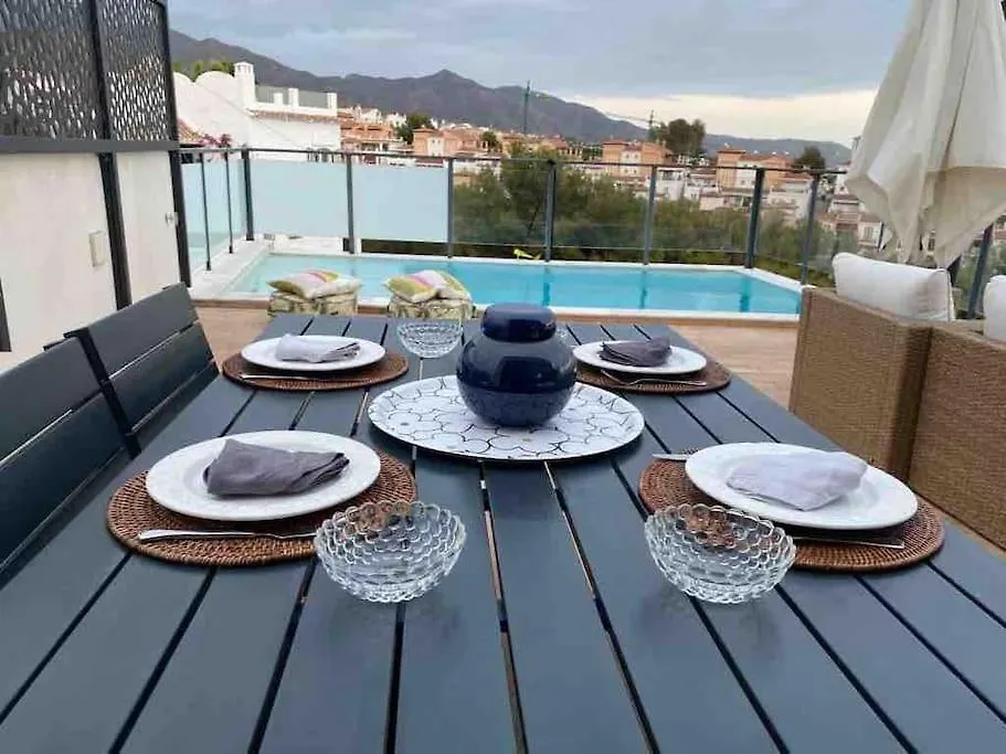 Moderna Villa Mediterranea Nerja Espanha